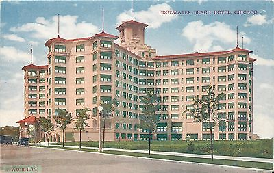 Edgewater Beach Hotel about 1910
from Wikimedia Commons27